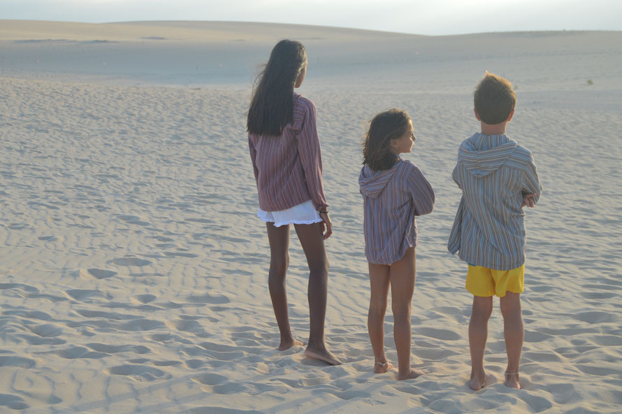 Chilabas de algodón de gran calidad para niños y adultos ideales para cualquier temporada y sobre todo para las tardes de playa cuando empieza a refrescar