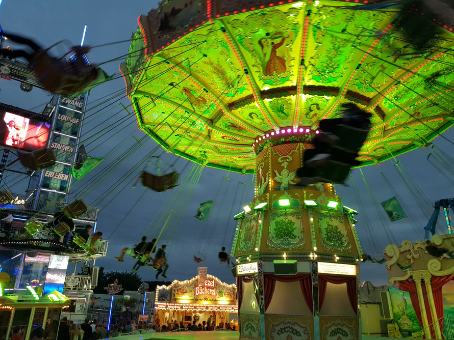 Einmal im Jahr (August) ist eine große Kirmes mit Viehmarkt in Bad Arolsen.