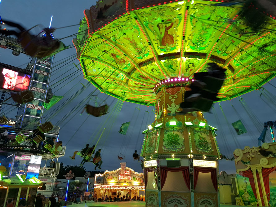 Einmal im Jahr (August) ist eine große Kirmes mit Viehmarkt in Bad Arolsen. 