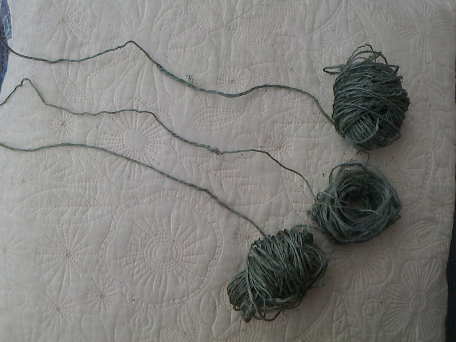 上から、第一の糸、第二の糸、第三の糸です。