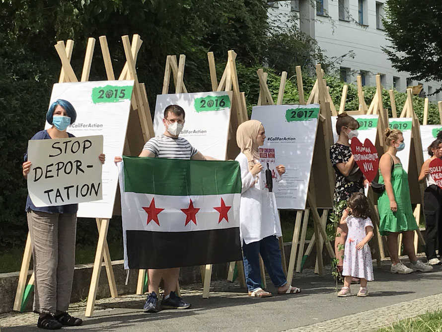 Protest vor der Dänischen Botschaft in Berlin: Keine Abschiebung nach Syrien!