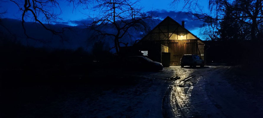 vereister Schnee am Abend des 3. Februar 2026