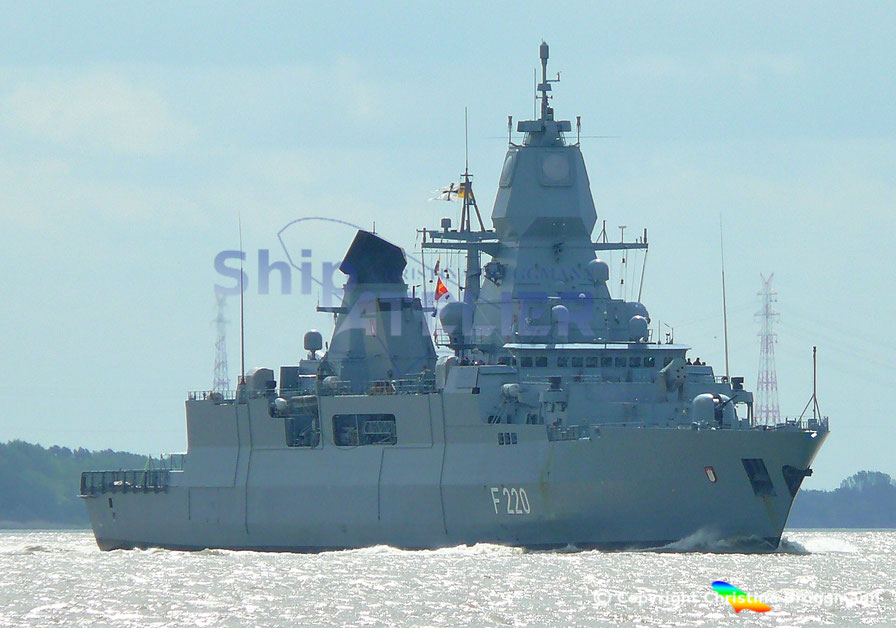 Fregatte HAMBURG, F 220