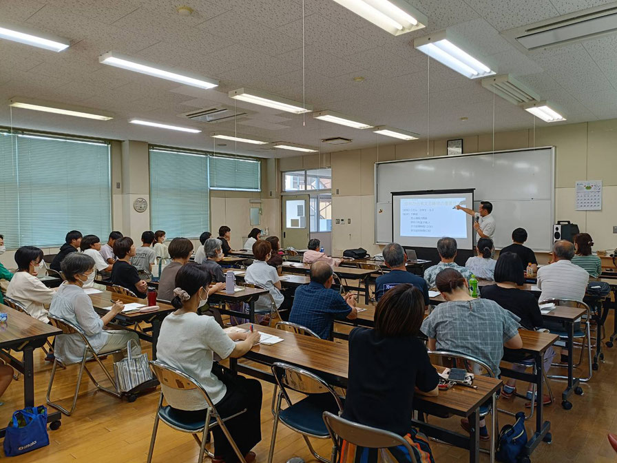 睡眠への関心からか熱心に参加されています