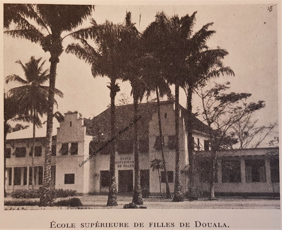 Créée en 1940, l'Ecole supérieure de filles de Douala abrite aujourd'hui le Lycée Bilingue de New-Bell
