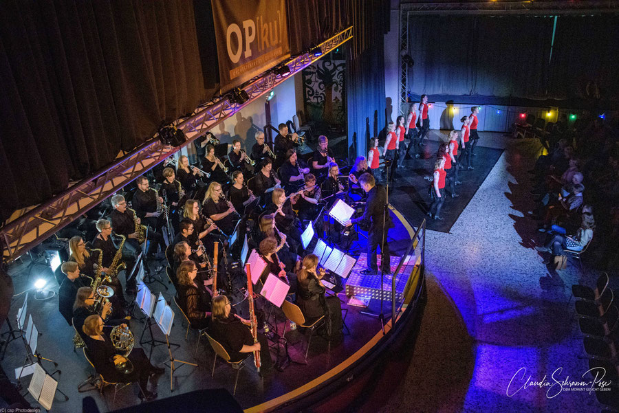 Das „Orchesterprojekt Quickborn" gastiert am Sonntag im Dietrich-Bonhoeffer-Gymnasium