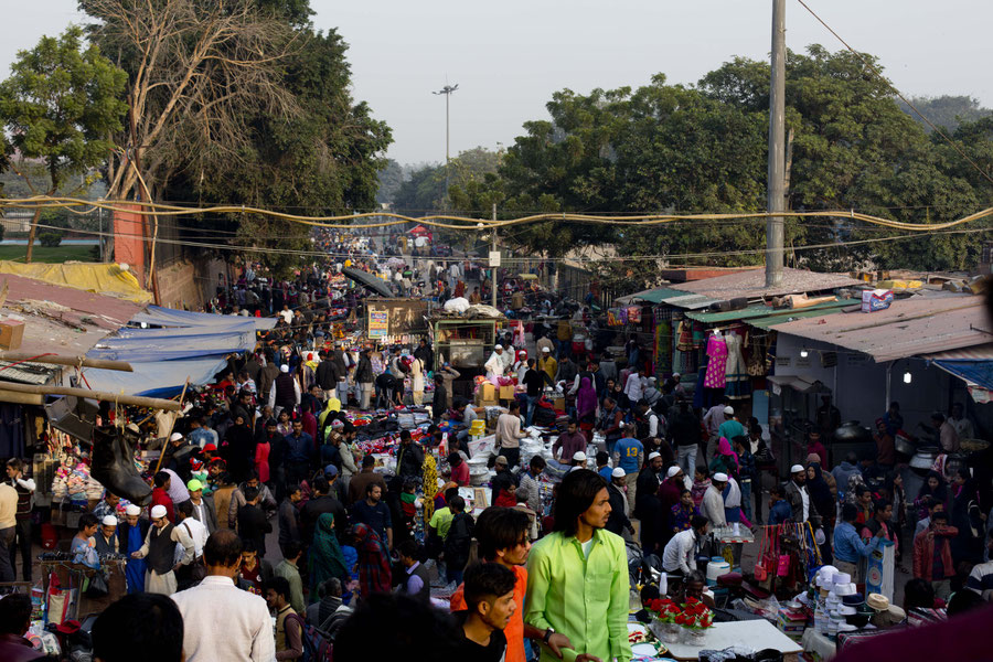 Market crowds, Old Delhi, India