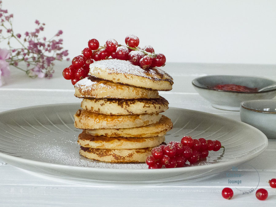 Pancakes mit Beerenfrüchte