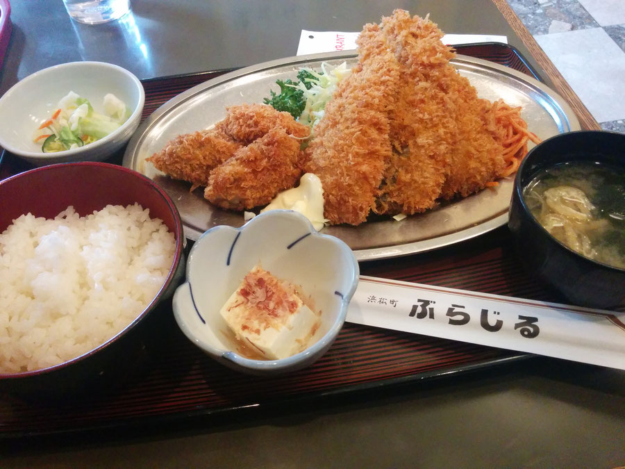 カキとアジフライ定食