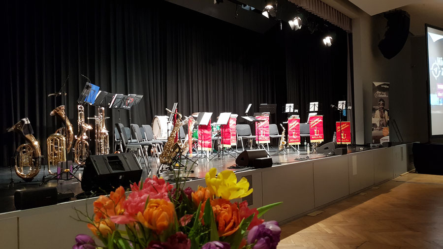 Ländchesmusikanten Wallau spielten zur Eröffnung der Misereor Fastenaktion in Hofheim