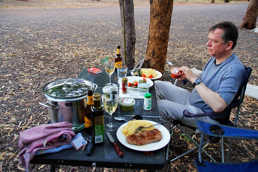 Grillen am Camper.