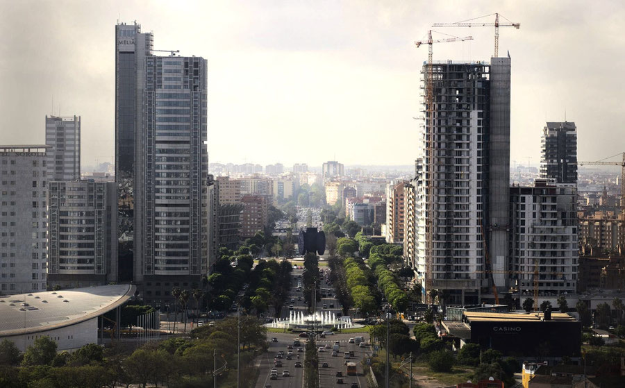 Av. de la Cortes valencianas en valencia Ciudad.