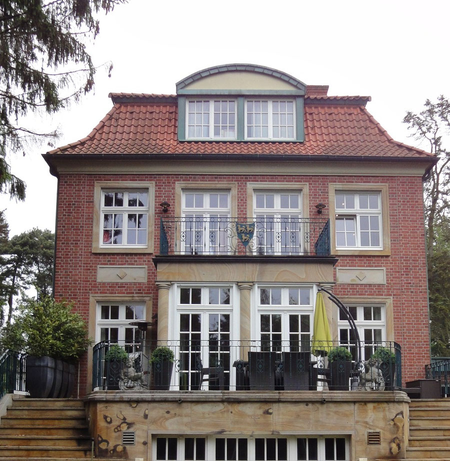 Gartenfassade mit Freitreppe zum Garten , St Mauritz Villa H mit Schwimmbad, Bockhaus-Odenthal Architekten Münster, Architektur, Immoblilien, interior design