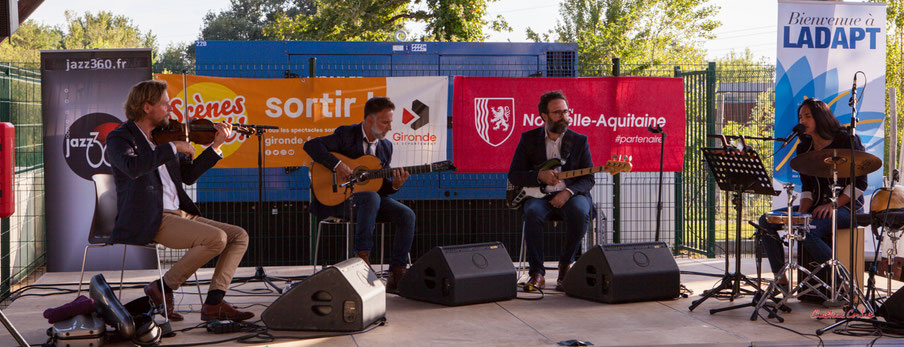 Nicolas Frossard, Nicolas Saez, Julien Cridelause, Sabrina Romero; Nicolas Saez Flamenco. Scène d'été Jazz360 à la MAS LADAPT, vendredi 24 juin 2022, Camblanes-et-Meynac. Photographie © Christian Coulais