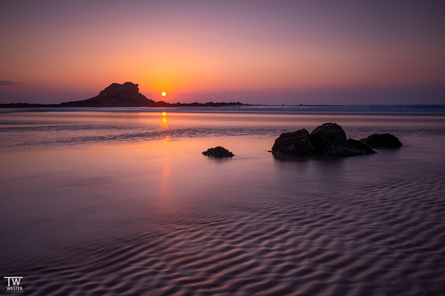 Ablaufendes Wasser im Sonnenuntergang (B1422)