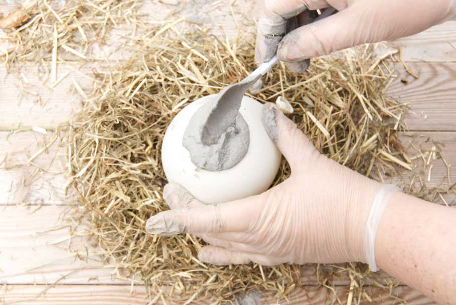 Hand formed DIY concrete hay Easter nest planter bowl by PASiNGA tutorial