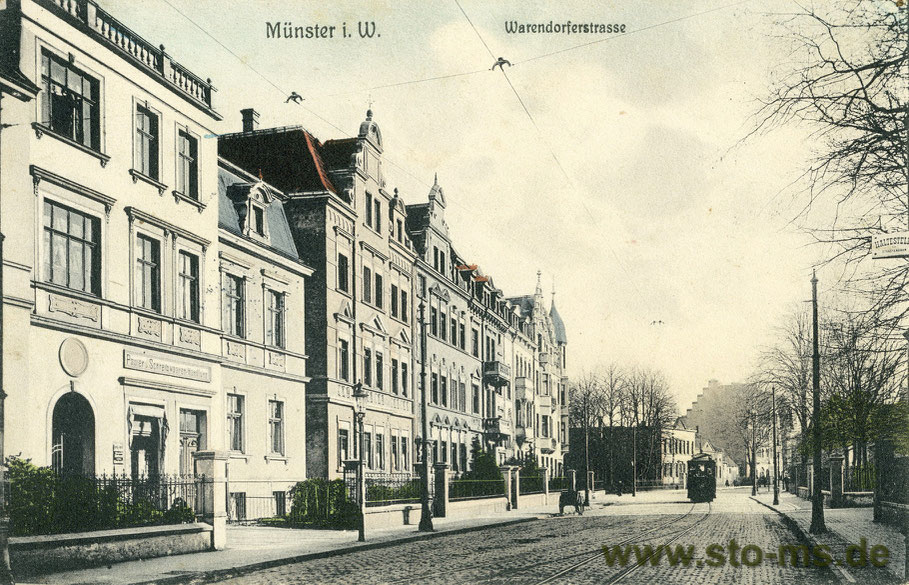 Warendorfer Straße mit Gertrudenhof hinten links