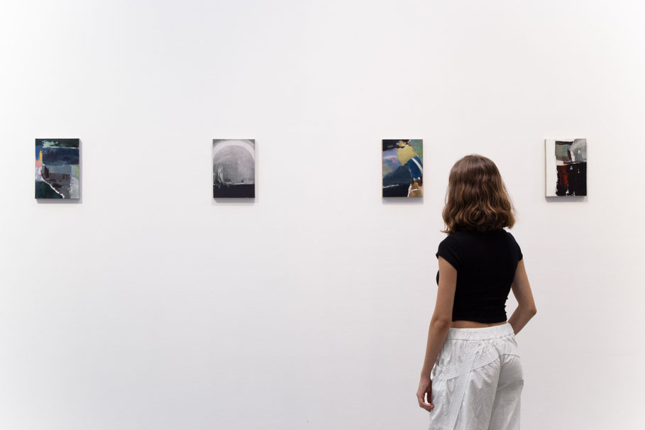 Paraísos de papel. Partial View of the exhibition at Max Estrella gallery. 2024