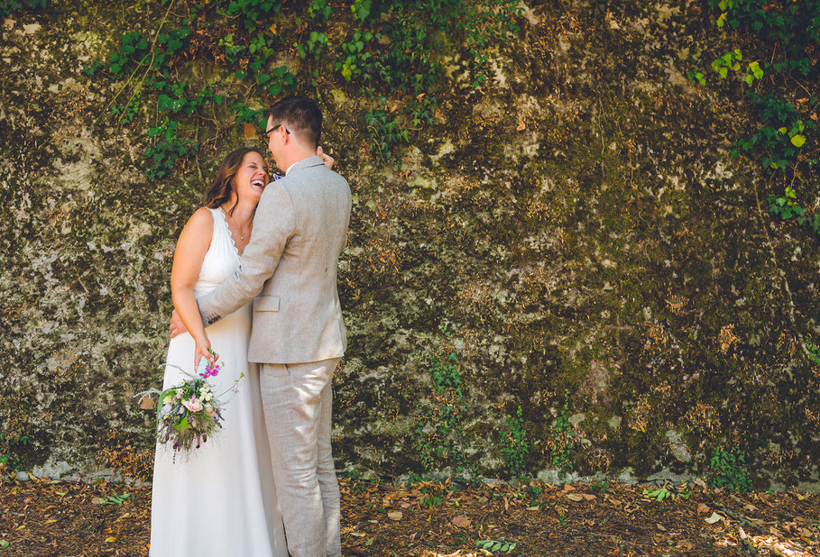 Hochzeit, der beste Fotograf, Russelsheim am Main, Nauheim, Bischofsheim, Bauschheim, Hessen, Fotografie, Reportage, Portrait, Bräutigam, Braut, Fotoshooting,, Lacheln