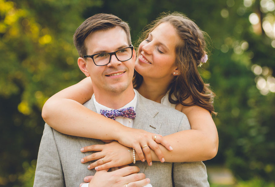 Hochzeit, der beste Fotograf, Russelsheim am Main, Nauheim, Bischofsheim, Bauschheim, Hessen, Fotografie, Reportage, Portrait, Bräutigam, Braut, Fotoshooting,, Park