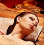 Massage mit Rohseidenhandschuhen | Gharshana