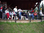 viele interessierte Zuseher beim Showtraining
