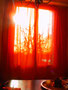 Die Abendsonne im Wohnzimmer. - The evening sun in the living room.