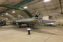 Da die meisten Maschinen flugfähig sind, darf man sie nicht anfassen, auch diese Draken nicht.
