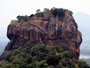 ... und einen hervorragenden Blick auf den überfüllten Lions Rock ermöglicht