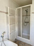 Wannenbad mit Dusche