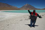 Bolivien. Das landschaftlich einmalige Lagunengebiet auf über 4.000 m Höhe. Die Laguna Verde liegt malerisch vor dem heiligen Berg der frühen Ureinwohner, dem 5920 m hohen Vulkan Licancabur.