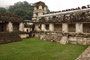 Mexico. Am Rande des Regenwaldes von Chiapas liegt die Ruinenstadt Palenque. Gegründet etwa 300 v. Chr. stand Palenque im 8. Jahrhundert n. Chr. in voller Blüte. Die beeindruckenden Bauten zeugen vom Reichtum dieser Zeit.