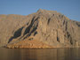 Oman. Die Halbinsel Musandam liegt am Persischen Golf direkt an der Straße von Hormuz.