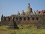 Myanmar. Mrauk U ist die ehemalige Hauptstadt des Königreichs von Arakan. Zur Blütezeit entstanden hier hunderte von Tempeln. Mrauk U ist nach Bagan die bedeutendste buddhistische Kultstätte in Myanmar.