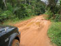 Sierra Leone. Die aufgeweichten Lehmpisten sorgen für einen extra langen Fahrgenuss...