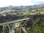 Madeira. Hauptstadt Funchal. Die Straßen der Insel führen durch unzählige Tunnel.