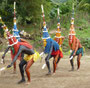 Papua Neuguinea. Provinz East New Britain. Masken-Zeremonie in Kokopo. Einmal im Jahr treffen sich die Einheimischen aus allen Provinzen, um ihre Tänze und Riten aufzuführen. Mit Hilfe der traditionellen Masken sollen die bösen Geister vertrieben werden.