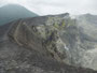 Papua Neuguinea. Provinz East New Britain. Der Vulkan Mt. Tavurvur begrub im Jahre 1994 die Stadt Rabaul unter seiner gewaltigen Aschewolke. Rabaul liegt seitdem unter einer meterhohen Ascheschicht. Heute befindet sich der Vulkan im Dornröschenschlaf.