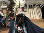 Elfenbeinküste. Dorfbesuch beim Stamm der Yacouba. Traditionelles Fest mit geheimnisvollen Tänzen der Yacouba.