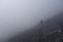 Süditalien. Sizilien. Der Ätna ist mit einer Höhe von ca. 3.350 m Europas mächtigster Vulkan. Das Wetter am Gipfel ist unberechenbar. Innerhalb von Minuten ist man in einer dicken Wolke verschwunden.