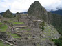 Peru. Machu Picchu. Das schönste und rätselhafteste Zeugnis der Inkazeit liegt auf 2.500 m Höhe. Vom Tal aus ist nichts von der gewaltigen Anlage zu sehen. Erst im Jahre 1911 wurden die Ruinen wiederentdeckt. Ein unbeschreiblicher Anblick.