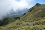 Karibikinsel Martinique. Der Mont Pelé ist mit 1397 m der höchste Berg von Martinique. Die Wanderung auf den Gipfel des Vulkans dauert ca. 6 Stunden und ist aufgrund des steilen und unwegsamen Geländes äußerst anspruchsvoll.