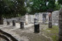 Mexico. Chichén Itzá ist eine der bedeutendsten Ruinenstätten auf der Halbinsel Yucatán. Sie gehört zur späten Maya-Kultur. Einzigartig ist, wie in Chichén Itzá verschiedene Architekturstile verwendet wurden. Heute sind die Ruinen UNESCO-Weltkulturerbe.