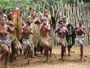Südafrika. Zu Besuch beim Zulu-Stamm. Die Zulus sind der mächtigste Stamm in Südafrika. Zulu ist neben Englisch die am weitesten verbreitete Sprache.