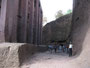 Äthiopien. Der Norden. Die einzigartigen Felsenkirchen von Lalibela. Diese wurden im 12. und 13. Jahrhundert in mühevoller Handarbeit aus den riesigen Felsen gehauen. Der Legende nach vollendeten nachts die Engel das Wunder.