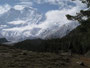 Pakistan. Blick von der Märchenwiese auf den Nanga Parbat. Der Nanga Parbat ist mit 8.126 Metern Höhe der neunthöchste Berg der Erde. Viele deutsche Bergsteiger, darunter Reinhold Messners Bruder verloren hier am "Killerberg" ihr Leben.
