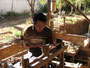 Myanmar. Die Stadt Pindaya. Manufaktur für Sonnenschirme aus der Rinde des Maulbeerbaumes.