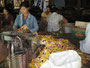 Myanmar. Das Dorf Alt-Bagan. Manufaktur für Pferdebohnenpaste.