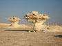 Ägypten. Westliche Wüste. Die weiße Wüste mit ihren bizarren Kalksteinskulpturen bietet ein einmaliges Naturschauspiel.