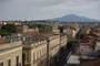 Süditalien. Sizilien. Catania ist mit ca. 300.000 Einwohnern die zweitgrößte Stadt von Sizilien. Catania liegt an der Ostküste Siziliens am Fuße des etwa 30 km entfernten Ätna, des größten und aktivsten Vulkans in Europa.